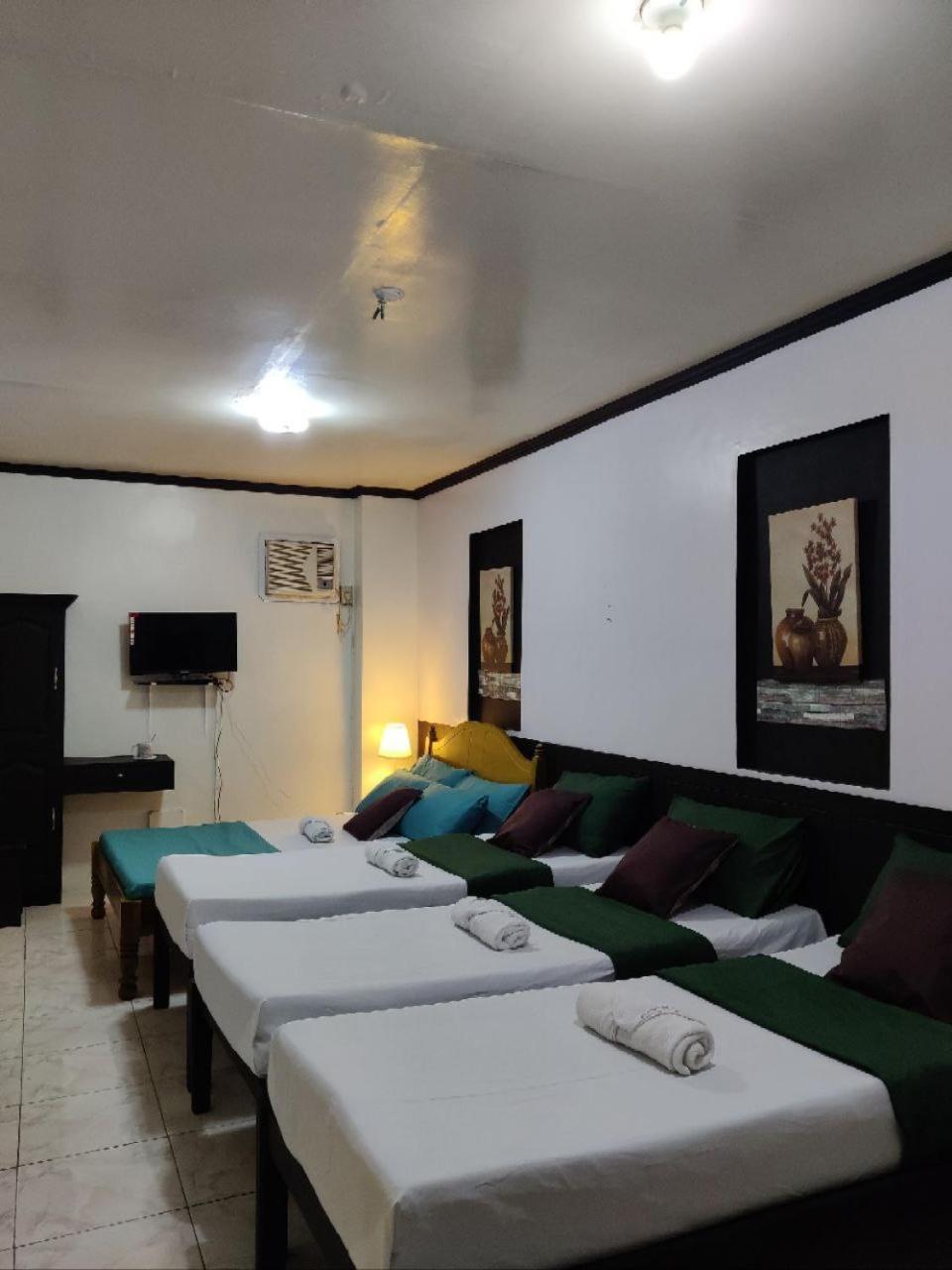 Center Parkway Pension House Kalibo Ngoại thất bức ảnh