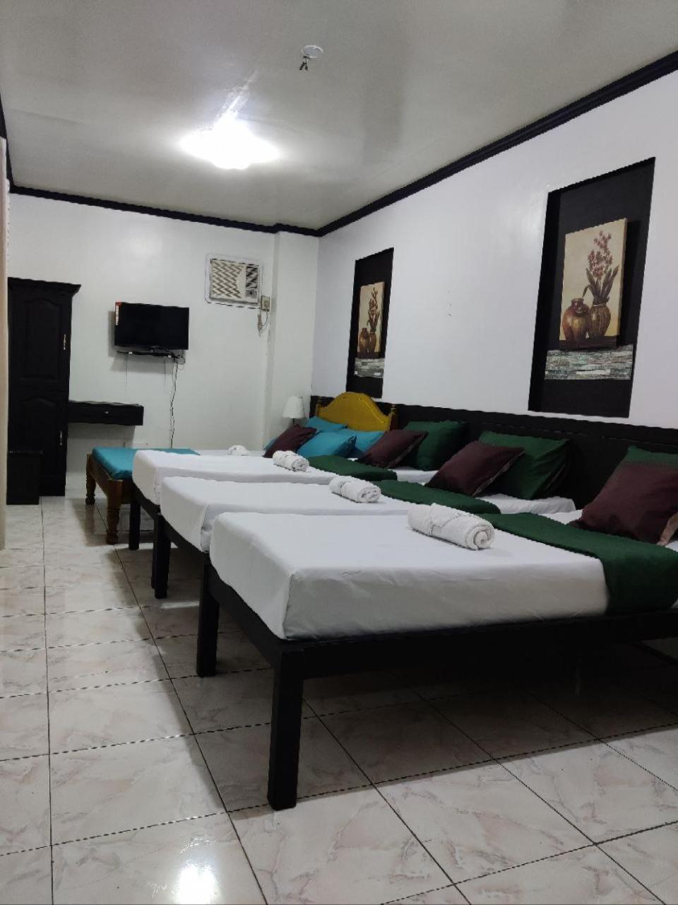 Center Parkway Pension House Kalibo Ngoại thất bức ảnh