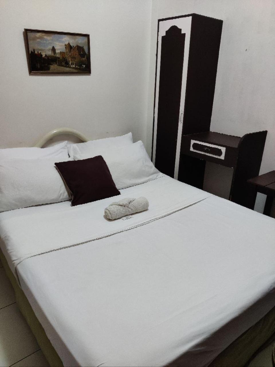 Center Parkway Pension House Kalibo Ngoại thất bức ảnh
