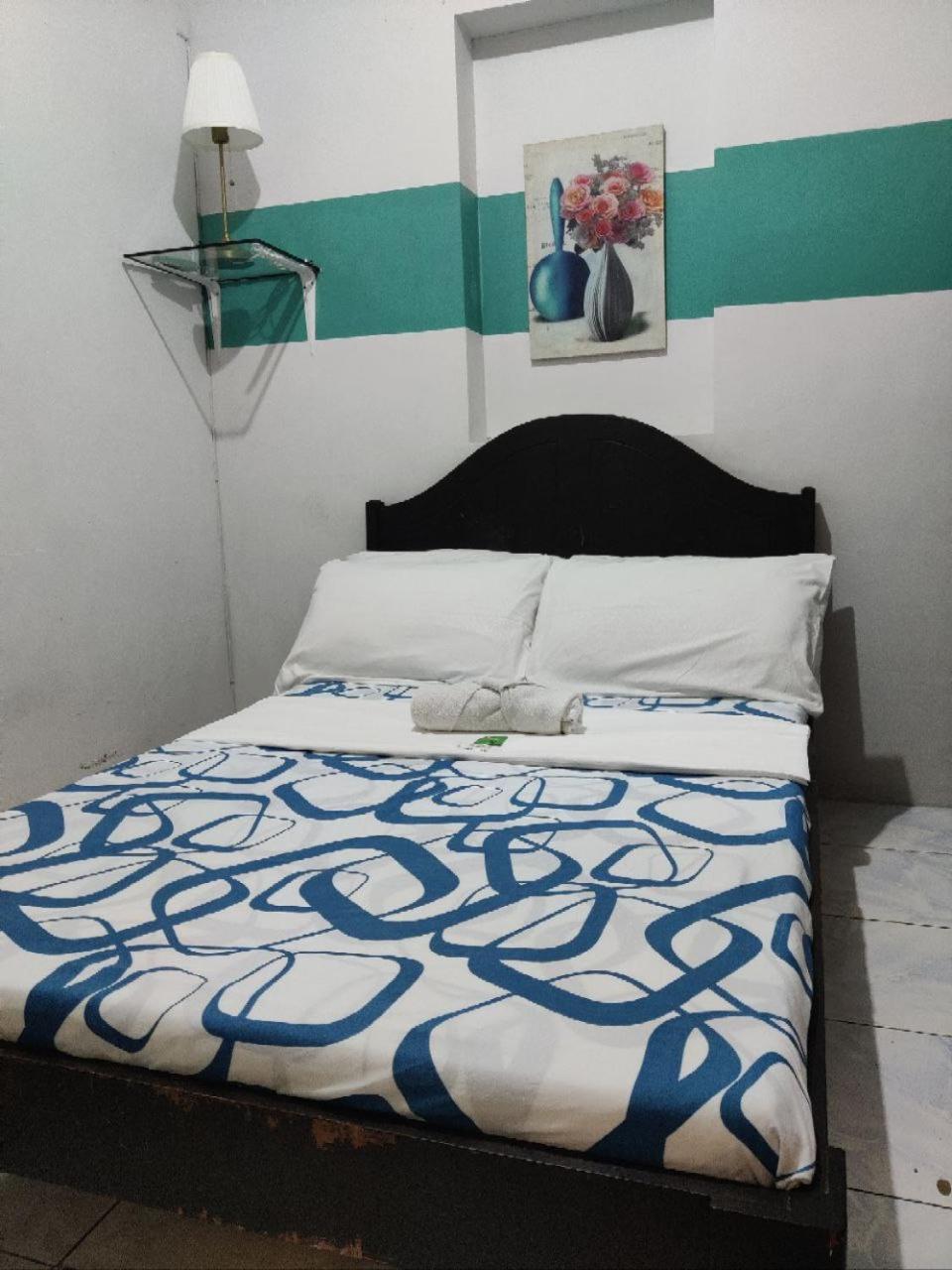 Center Parkway Pension House Kalibo Ngoại thất bức ảnh