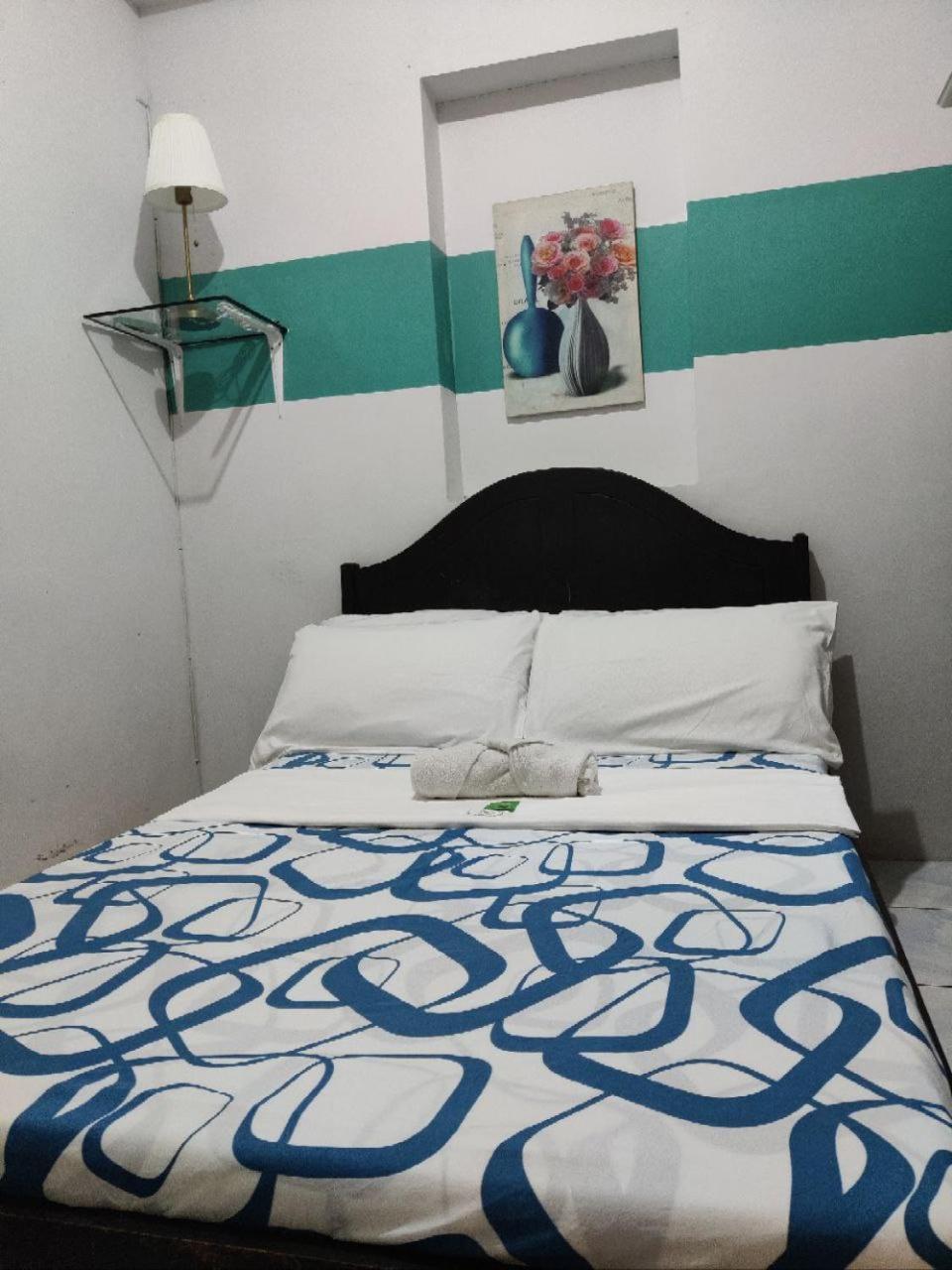 Center Parkway Pension House Kalibo Ngoại thất bức ảnh