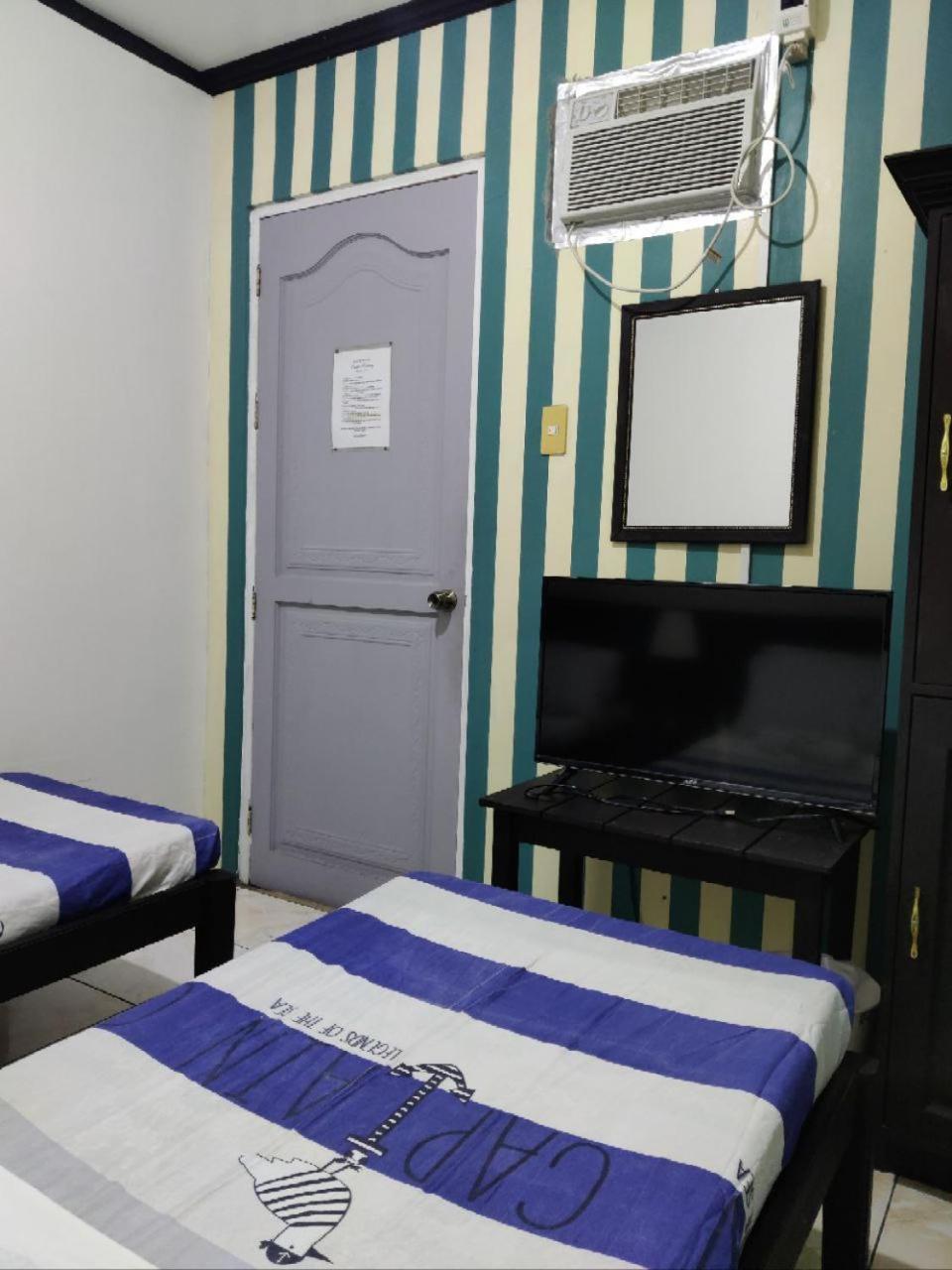 Center Parkway Pension House Kalibo Ngoại thất bức ảnh