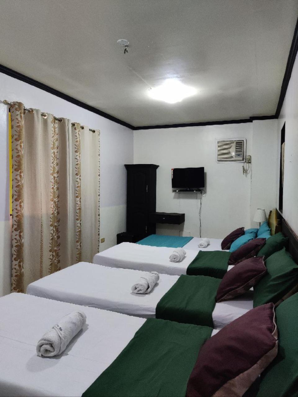 Center Parkway Pension House Kalibo Ngoại thất bức ảnh
