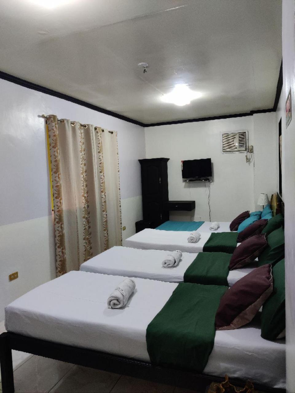 Center Parkway Pension House Kalibo Ngoại thất bức ảnh