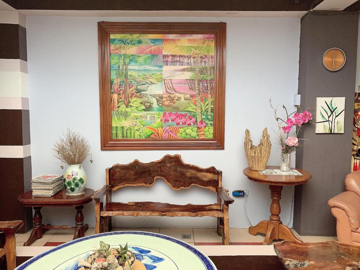 Center Parkway Pension House Kalibo Ngoại thất bức ảnh
