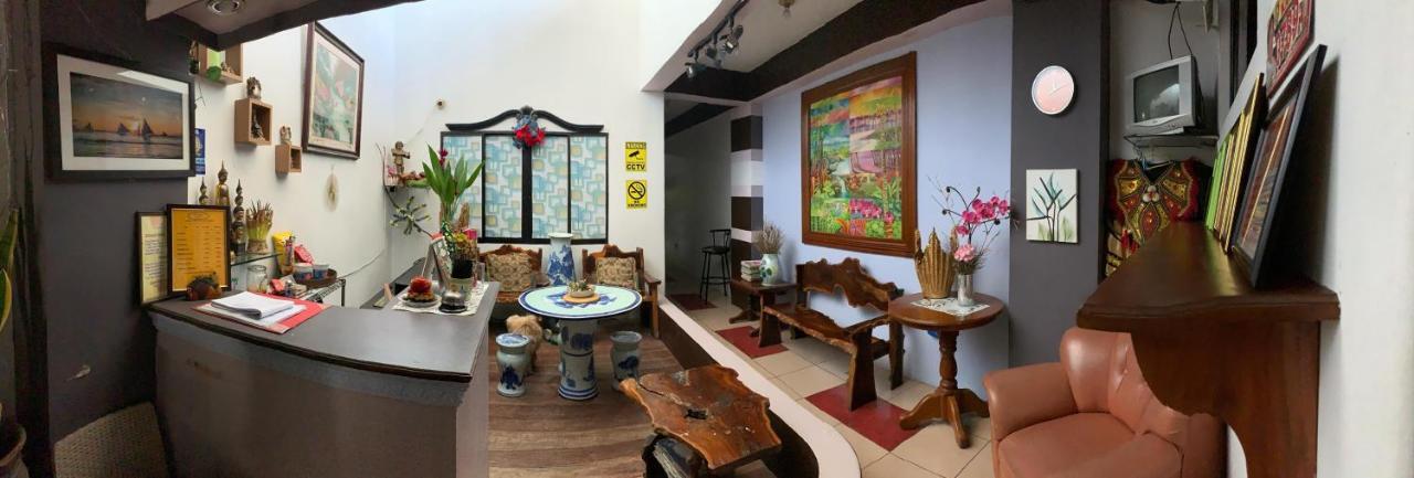Center Parkway Pension House Kalibo Ngoại thất bức ảnh